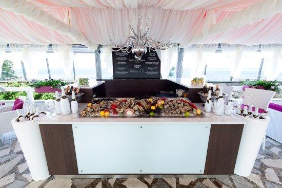 Seafood & Oyster terrace